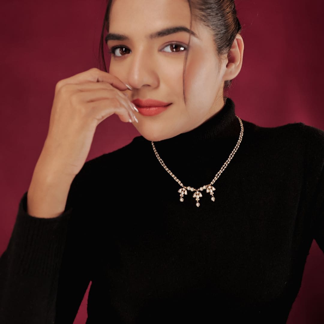 Minimal Kundan Neckpiece