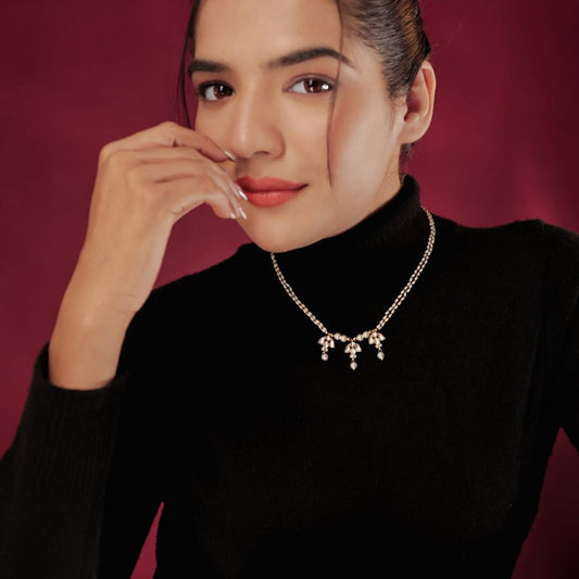Minimal Kundan Neckpiece