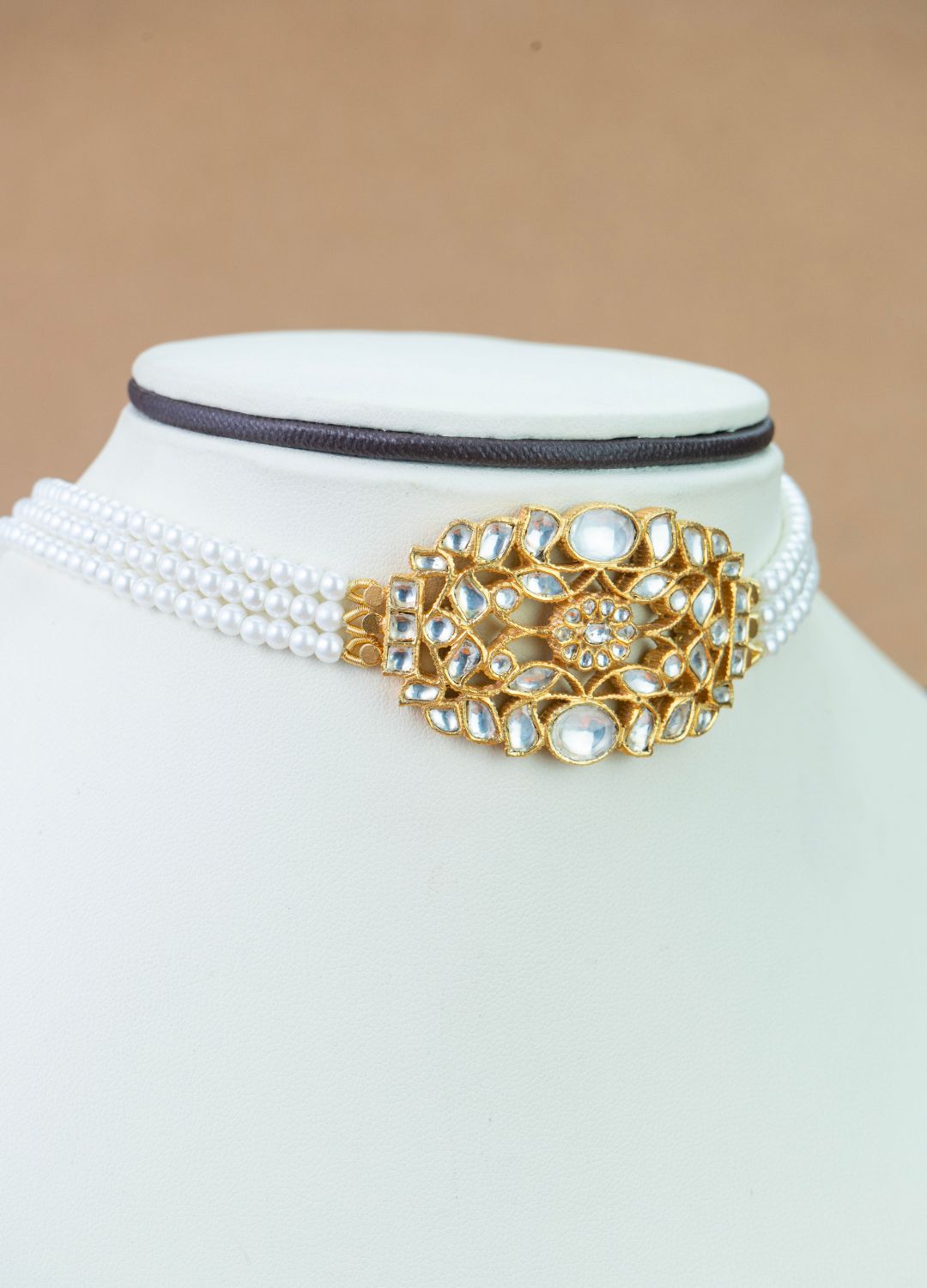 White Pearls Choker Necklace