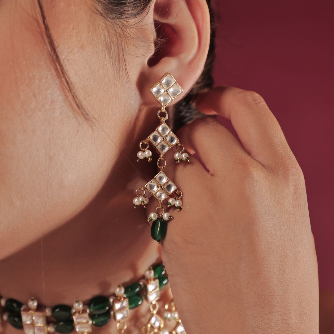 Green Choker And Necklace