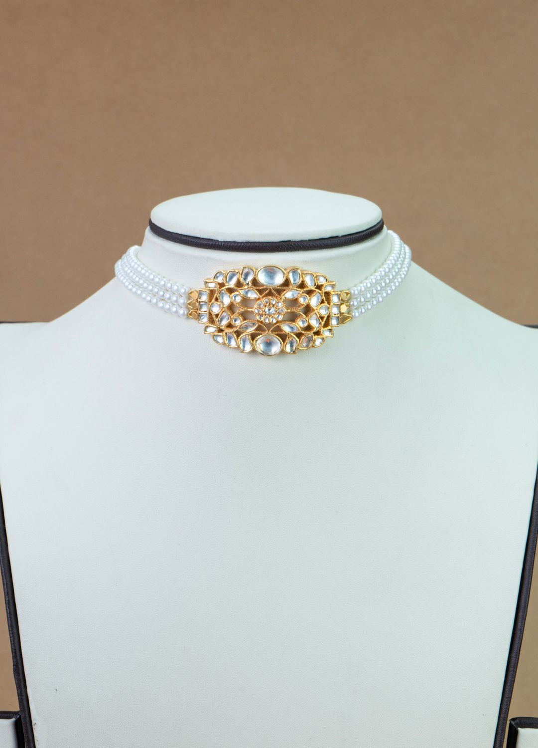 White Pearls Choker Necklace