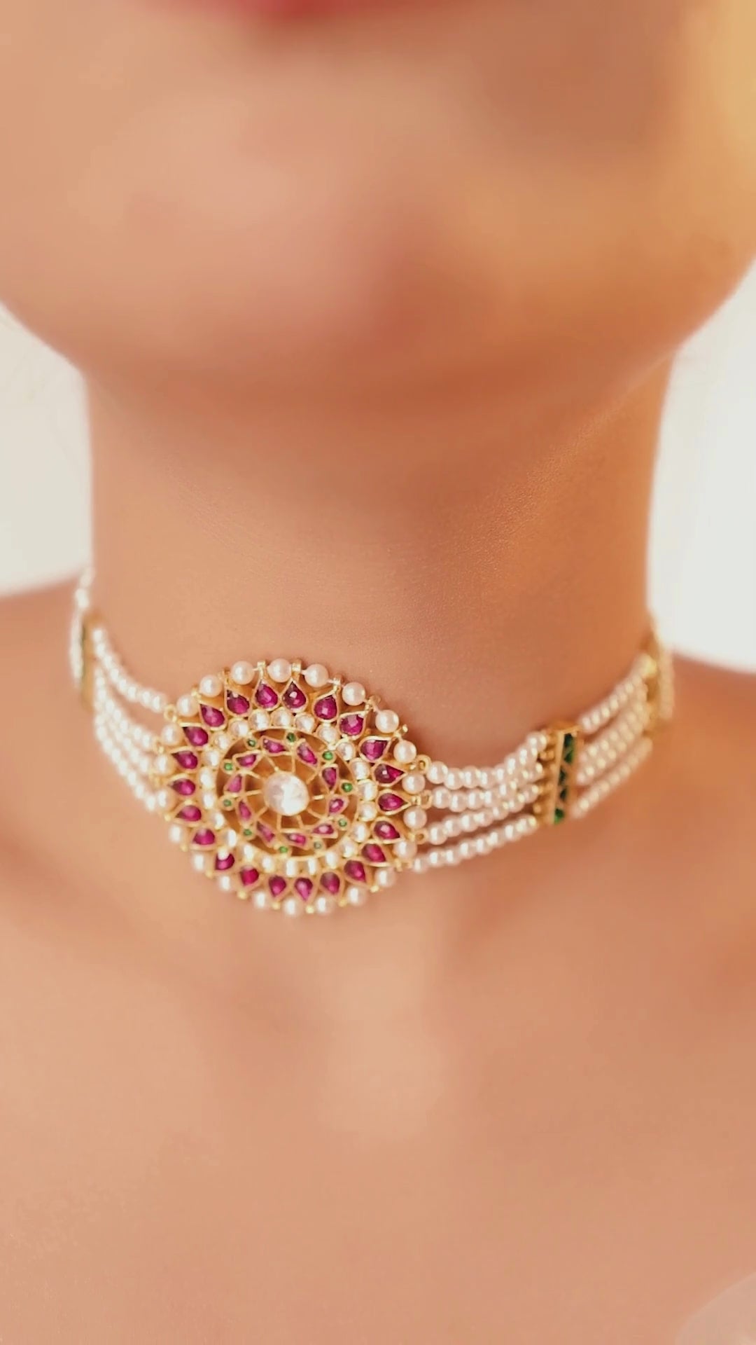 White Peal Choker Set